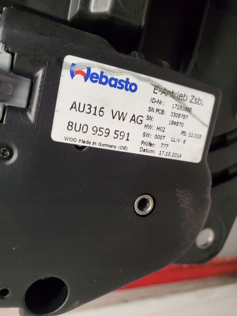 фото №7, Audi q3 8u 8u0959591 люк