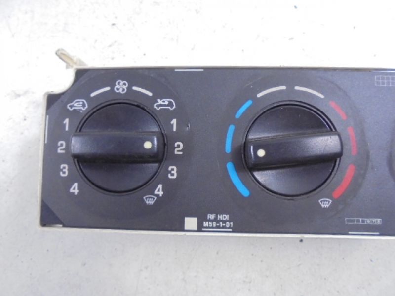 фото №7, Berlingo i панель управление nawiewu0 30807d lift