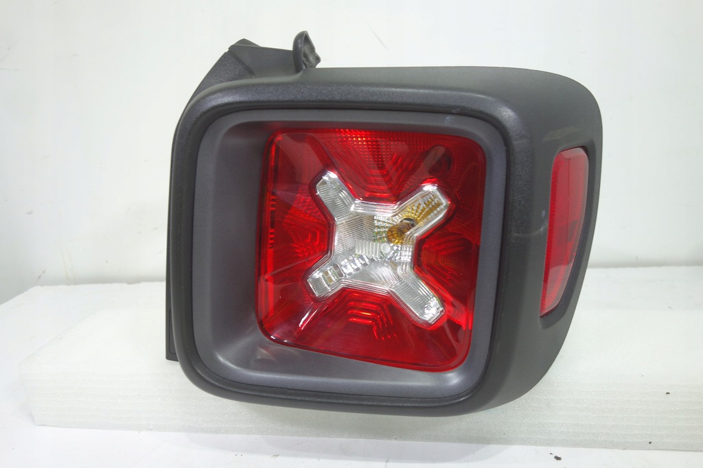 фото №1, Лампа задняя правая jeep renegade 2014- 51964231