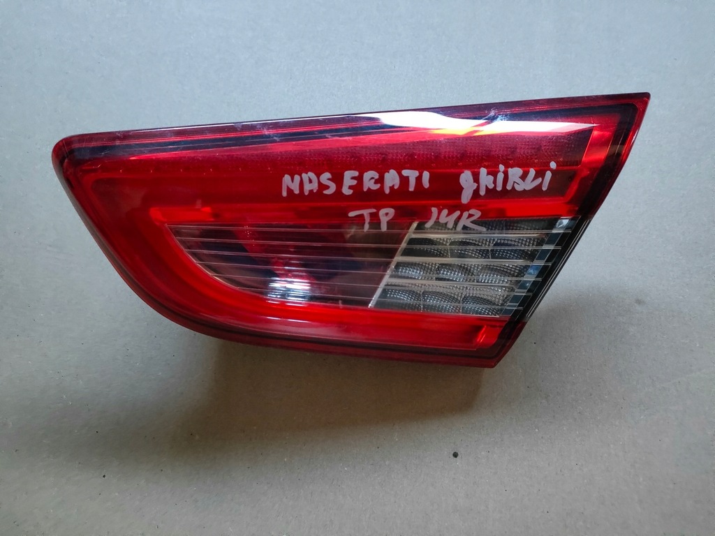 фото №1, Maserati ghibli 14r лампа w крышка правая