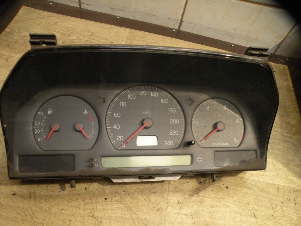 Купити Volvo s70 v70 97-99 панель