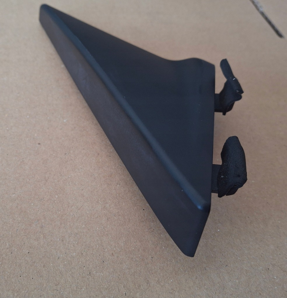 фото №6, Трикутник дзеркало права 670040411 17-20 maserati levante s