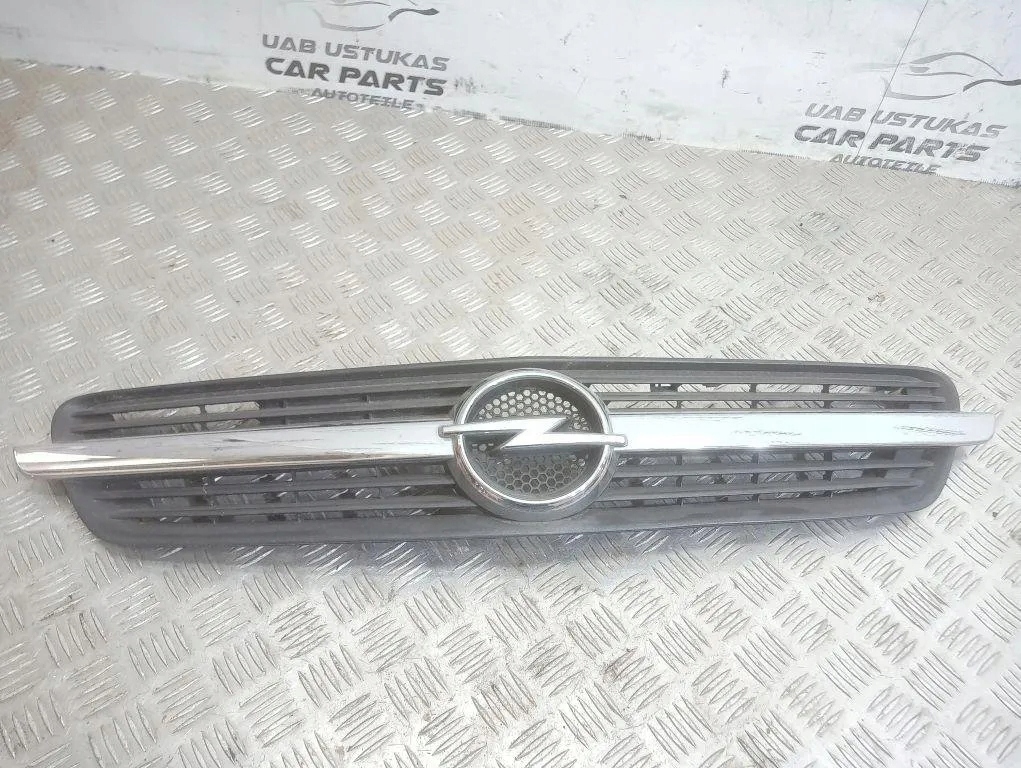 фото №1, Решётка радиатора opel meriva 13117843 2003