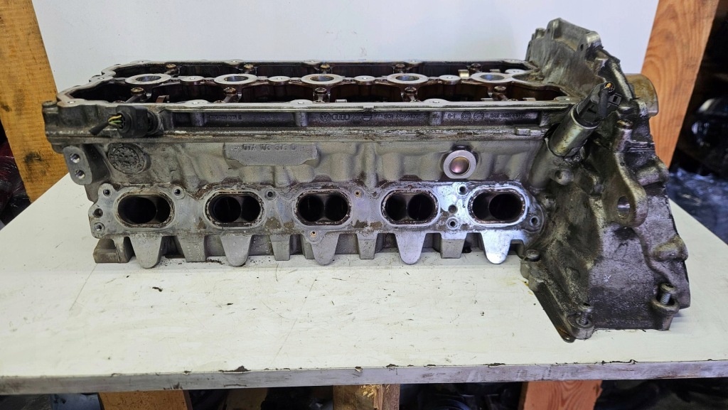 Vw passat b7 америка 2.5b jetta beetle головка двигуна 07k103373d Київ