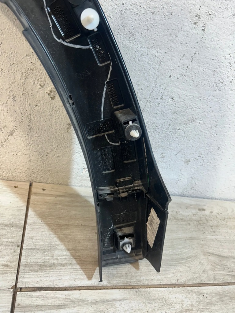 фото №7, Ford mustang mach-e ліва задня молдинг накладка na крила задній