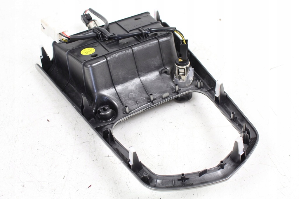 фото №5, Решётка впуск воздуха ssangyong tivoli 2016