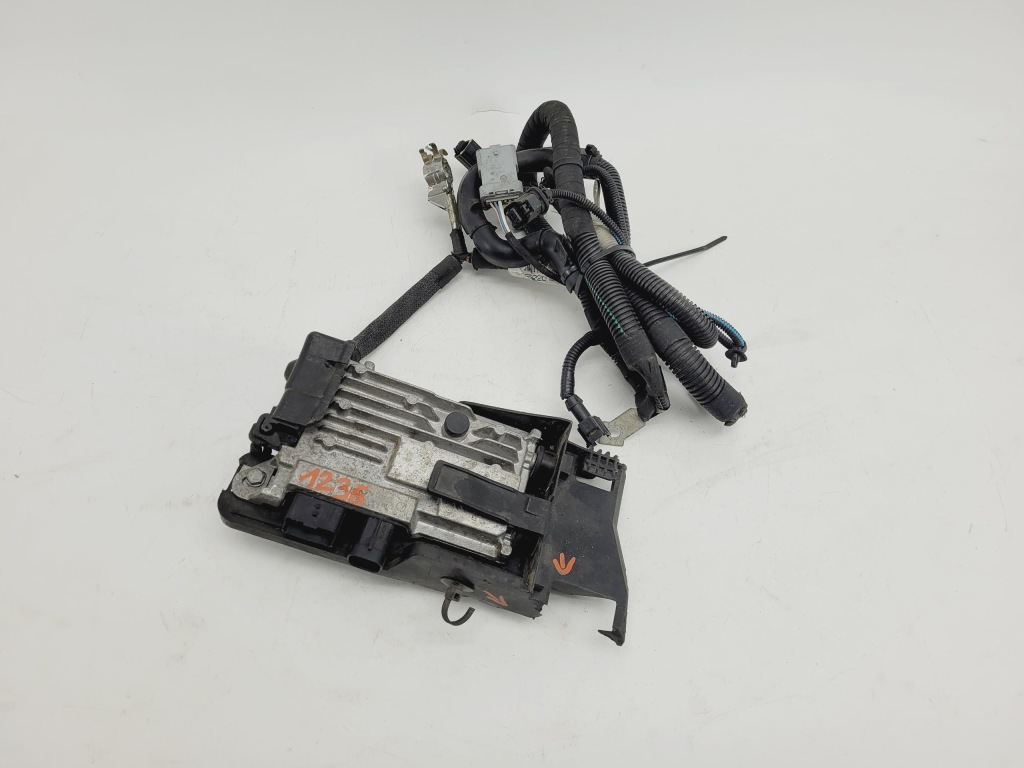 Купити Модуль запуск стоп peugeot 3008 2 2016- 9810858380, #1236