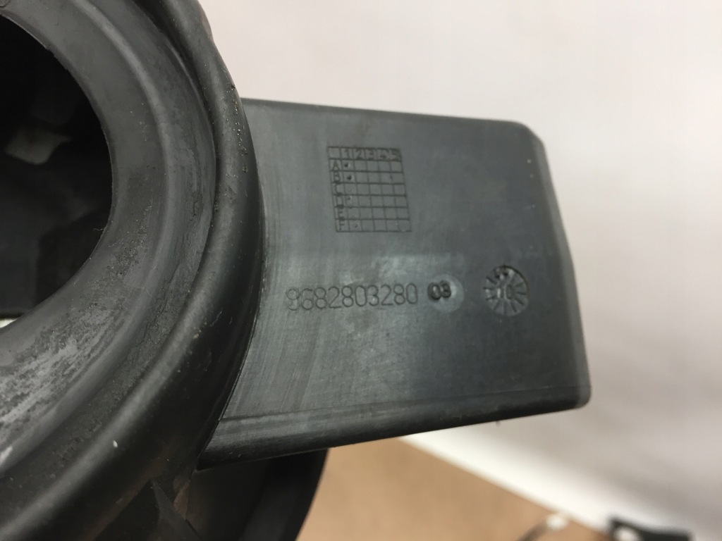 фото №5, Peugeot 3008 заливна горловина кришка заливної пального ezrc