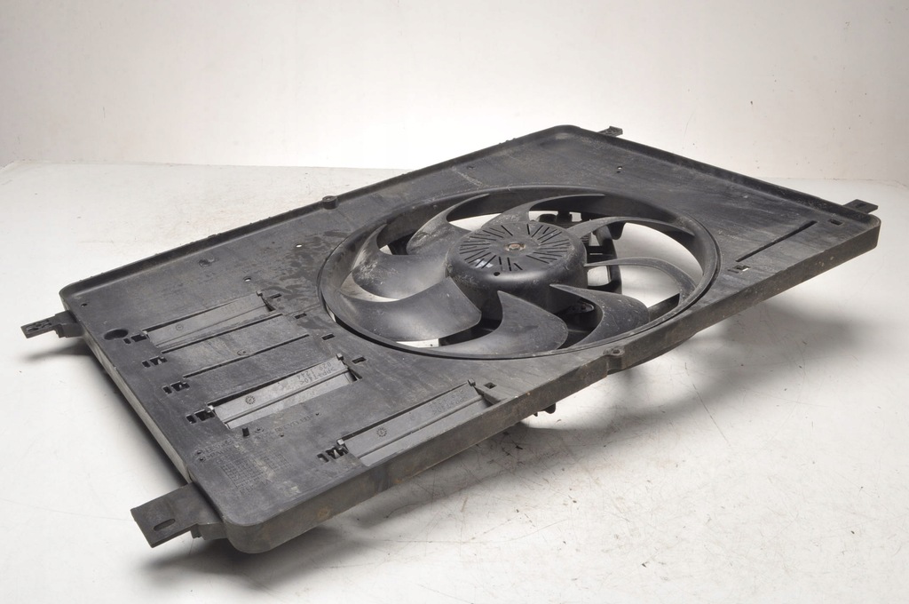 фото №7, Volvo s60 ii v60 вентилятор радиатора 31305135