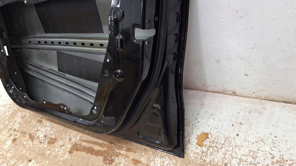 фото №12, Дверь правое перед передние mercedes gla w156 x156