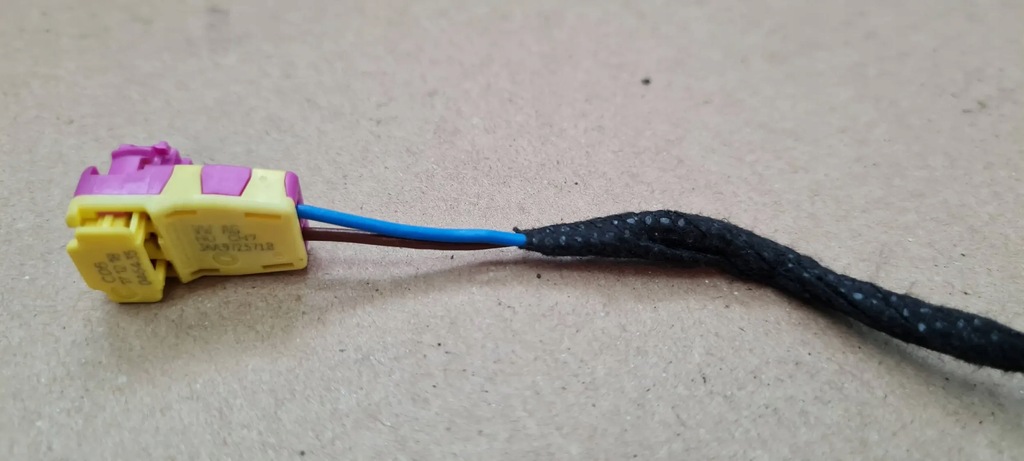 фото №12, A4 b9 8w штекер колодка подушка безопасности 3aa972571b a5 8w a5 q5 80a