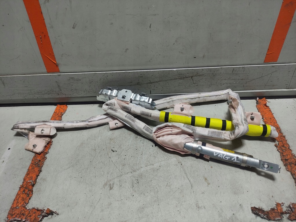 фото №1, Vw t-roc шторка безпеки ліва 2ga880741e