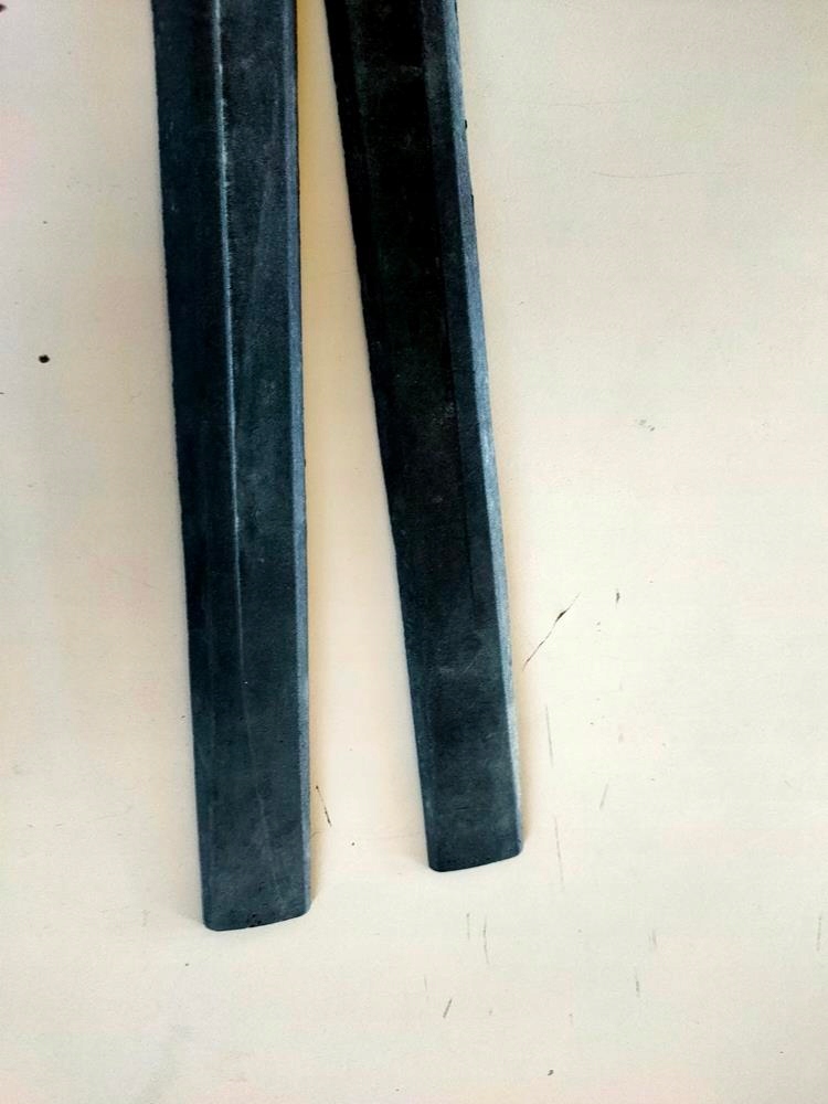 2 уплотнители softtopu wklejane mercedes 107 nowe комплект Недорого