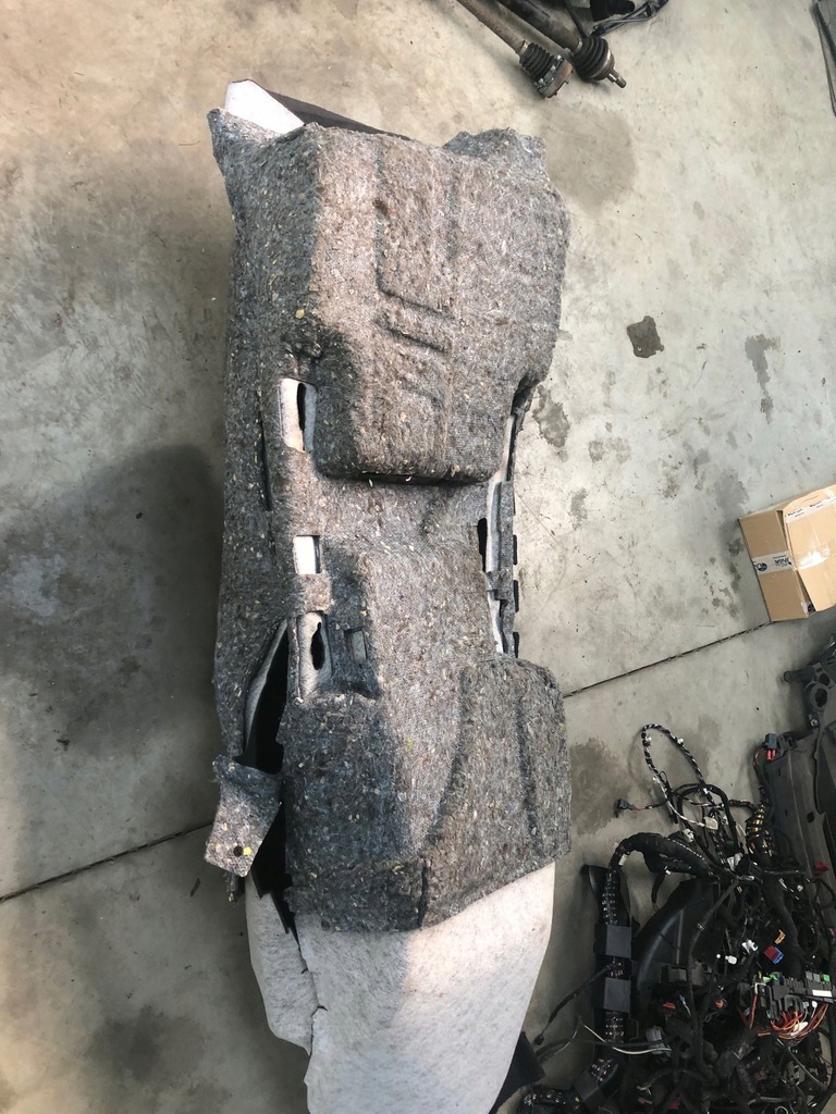 фото №9, Килимок салону vw passat b7 alltrack 365 3g1863368j 1.6l дизель 2015