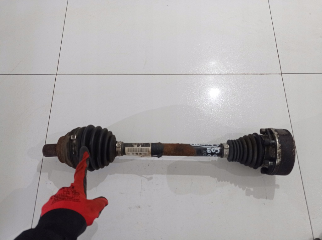 фото №1, Vw eos 2.0 fsi приводной вал левая короткий 1q0407271a