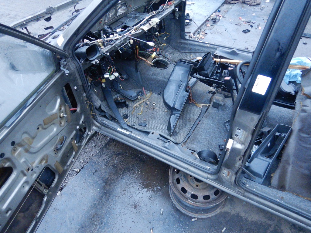 фото №5, Polonez caro поріг лівий чверть блок двигуна