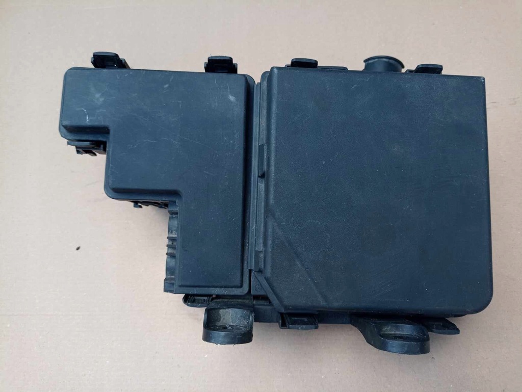 фото №2, Корпус предохранителей коробка renault kadjar
