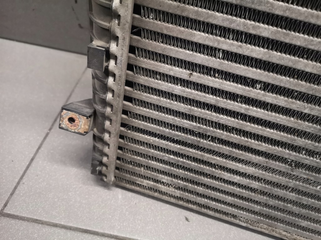 фото №10, Интеркулер правый vw touareg 5.0 tdi 7l0145804a