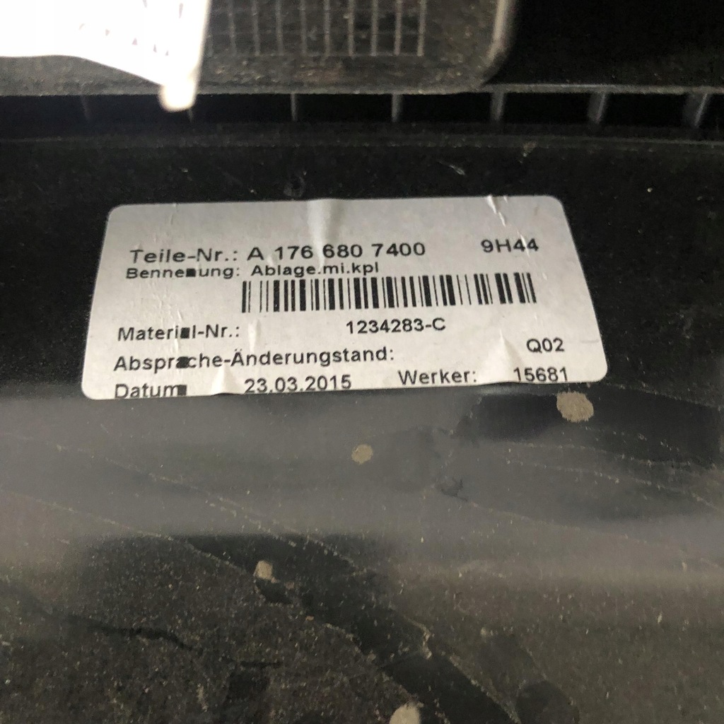 фото №8, Mercedes w176 керування панель кондиціонера бардачок