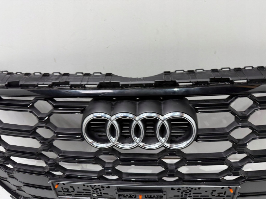 Audi q5 sq5 2 80a рестайлінг  s line чорний блиск решітка радіатора решітка  ładna 80a853651ah Ціна