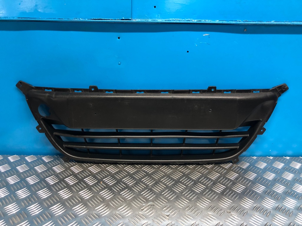 фото №1, Hyundai i20 2012 r решітка передній бампера