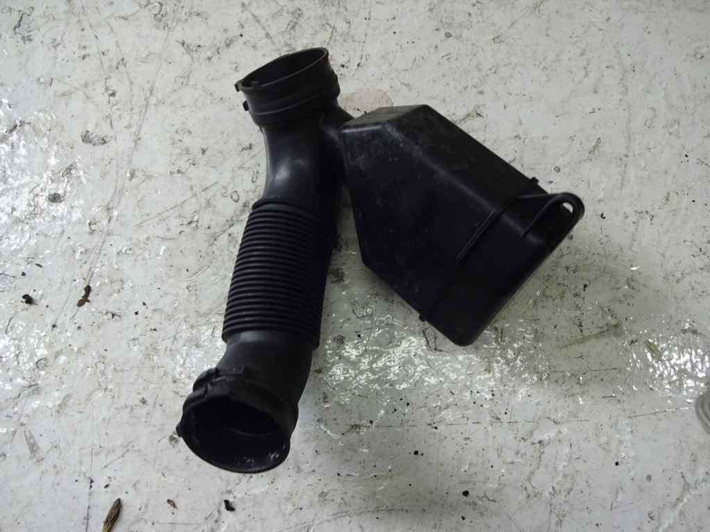 фото №1, Воздухозаборник труба воздуха резонатор corsa e 1,2 1,4 14-