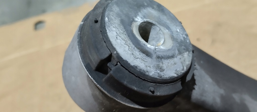 Рычаг левый передний перед нижний maserati ghibli iii m157 06700071800 Киев