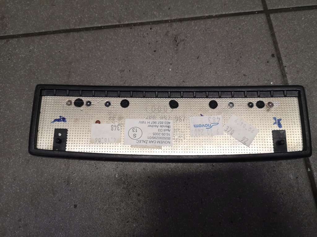 фото №6, Dekor drewno пепельницы audi a8 d3 4e0857967h