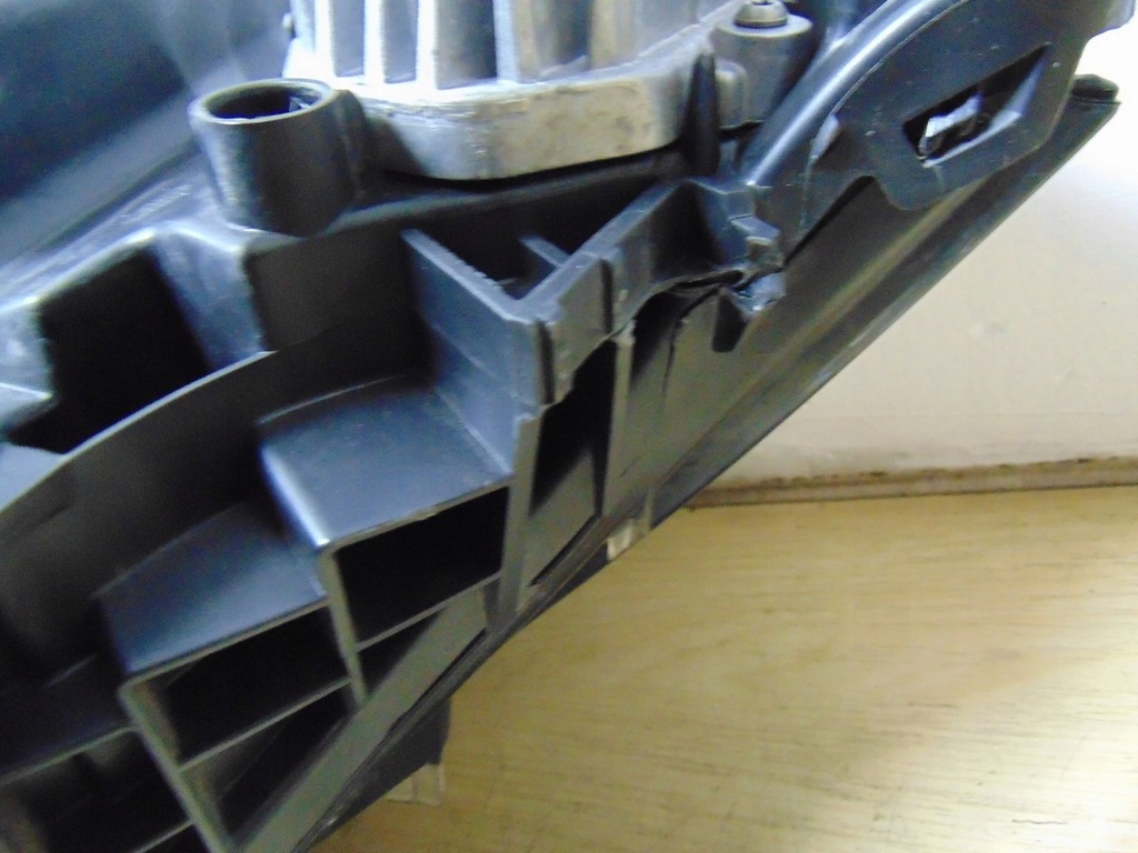 фото №12, Лампа правая перед volvo xc90 ii 32228689 europa