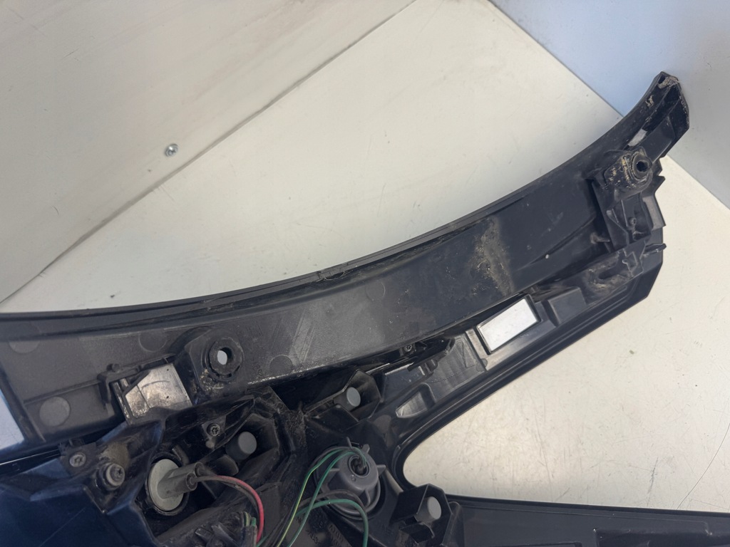 фото №9, Nissan leaf ii лампа правый задняя 26555-5sh0a