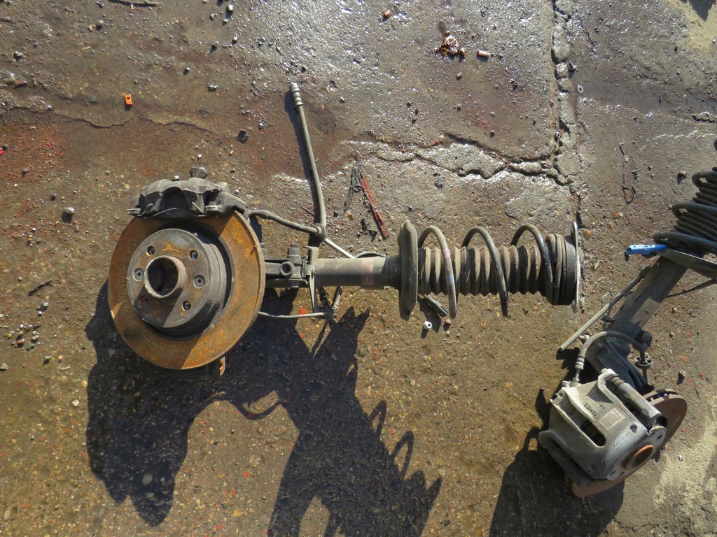 фото №1, Поворотный кулак левая renault twingo iii 3