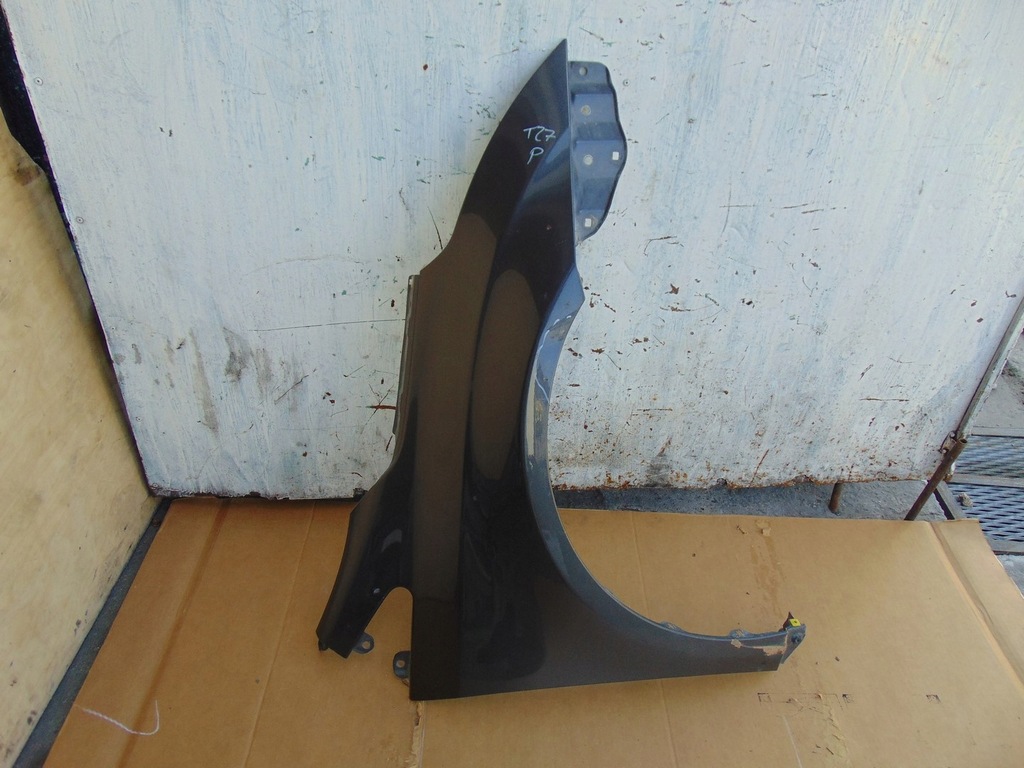 фото №1, Крила правий перед toyota avensis t27