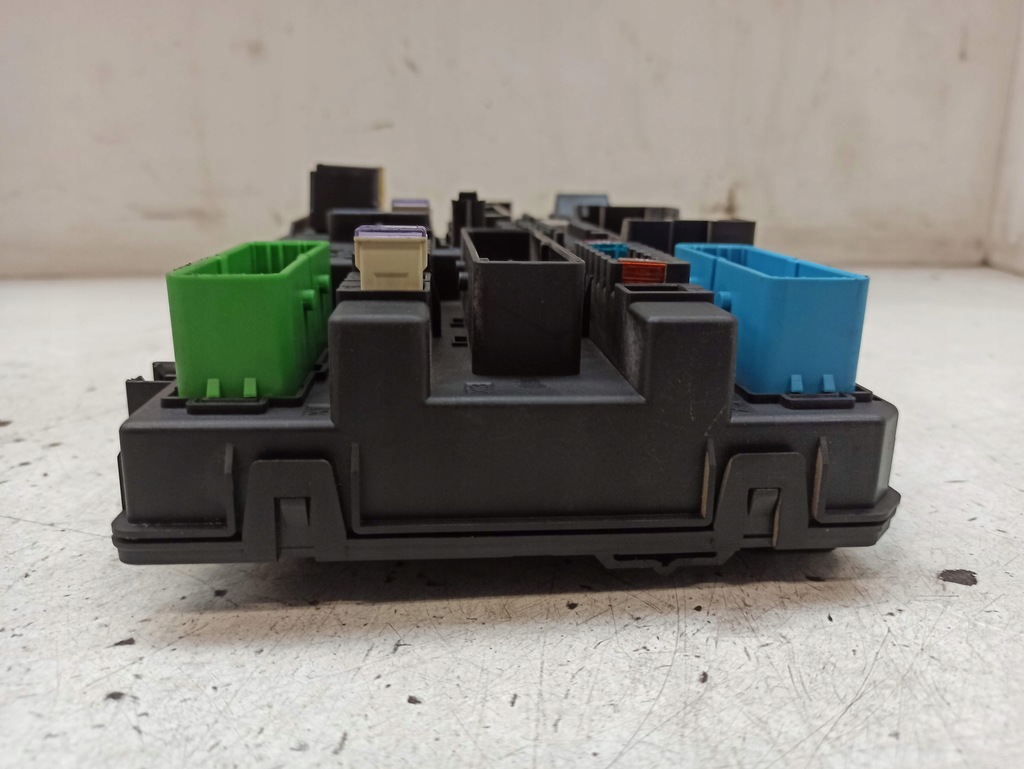 фото №10, Opel astra h коробка запобіжників 5dk008669-30