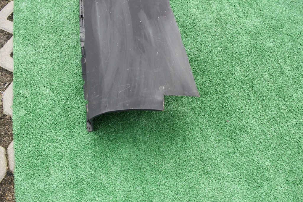 фото №2, Ford fiesta mk8 3- дверь 2017- порог левый обшивка