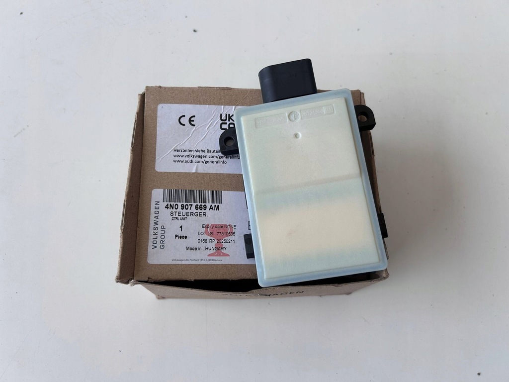 фото №1, Audi a6 a7 q8 e-tron 4n0 ассистент поперечина движения 4n0907669 am