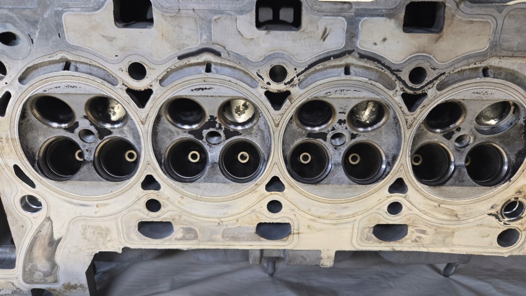 Головка peugeot 207 308 208 c3 c4 r55 r56 1.6 1.4 vti v753354980r Киев