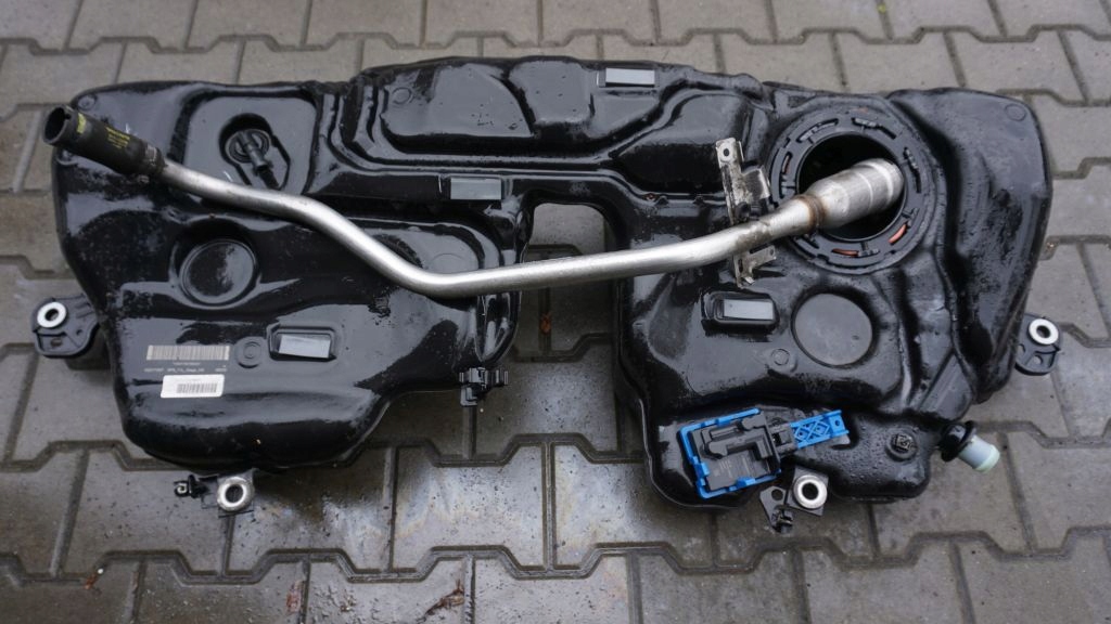 фото №1, Volvo xc60 xc90 ii 2.0 t6 awd - бак пального