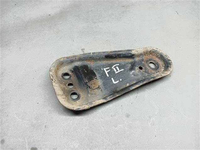 фото №1, Кронштейн левый кронштейн подрамник fabia ii 6q0199517a