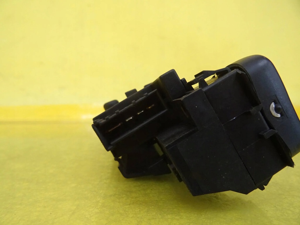 фото №7, Перемикач підігрів сидіння mercedes w210 2108200051 nr50