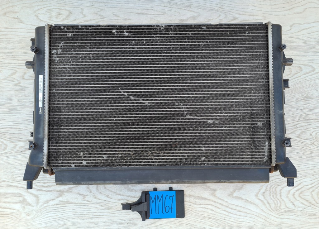 Радіатор води vw audi 1k0121251bn Зі Шроту