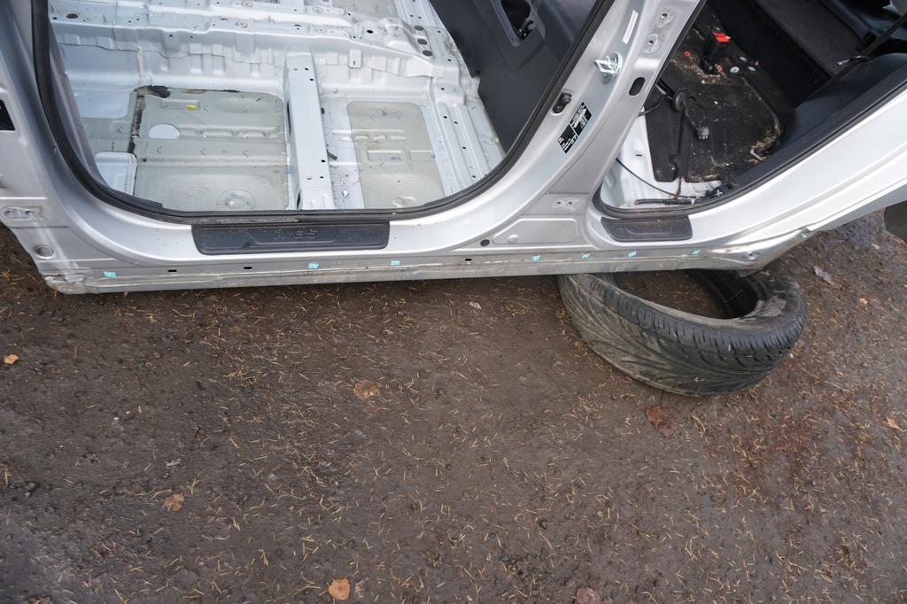 фото №1, Hyundai ix35 порог блок двигателя левый rah