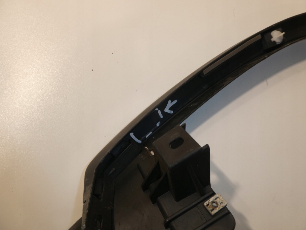 фото №5, Молдинг крыла правая задняя vw tiguan 5n 5n0854820b