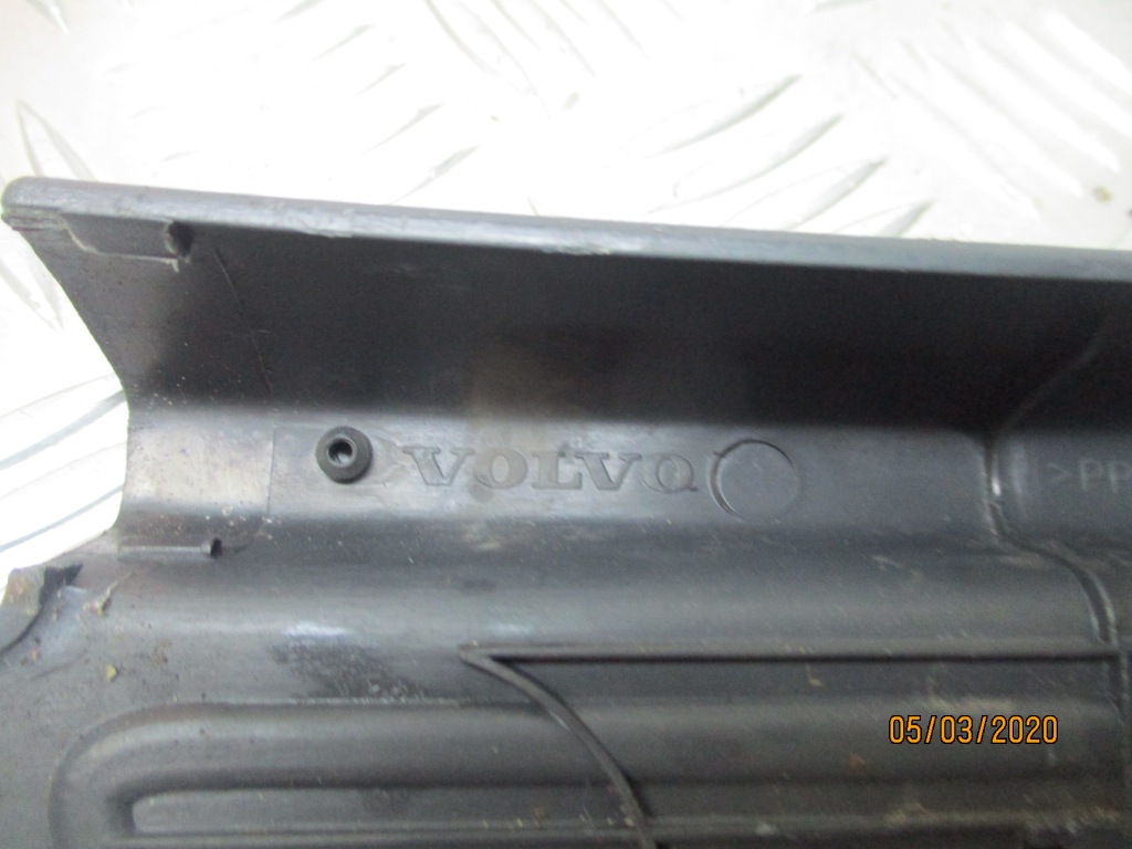 фото №9, Молдинг порог внутренняя правый перед volvo v40 i