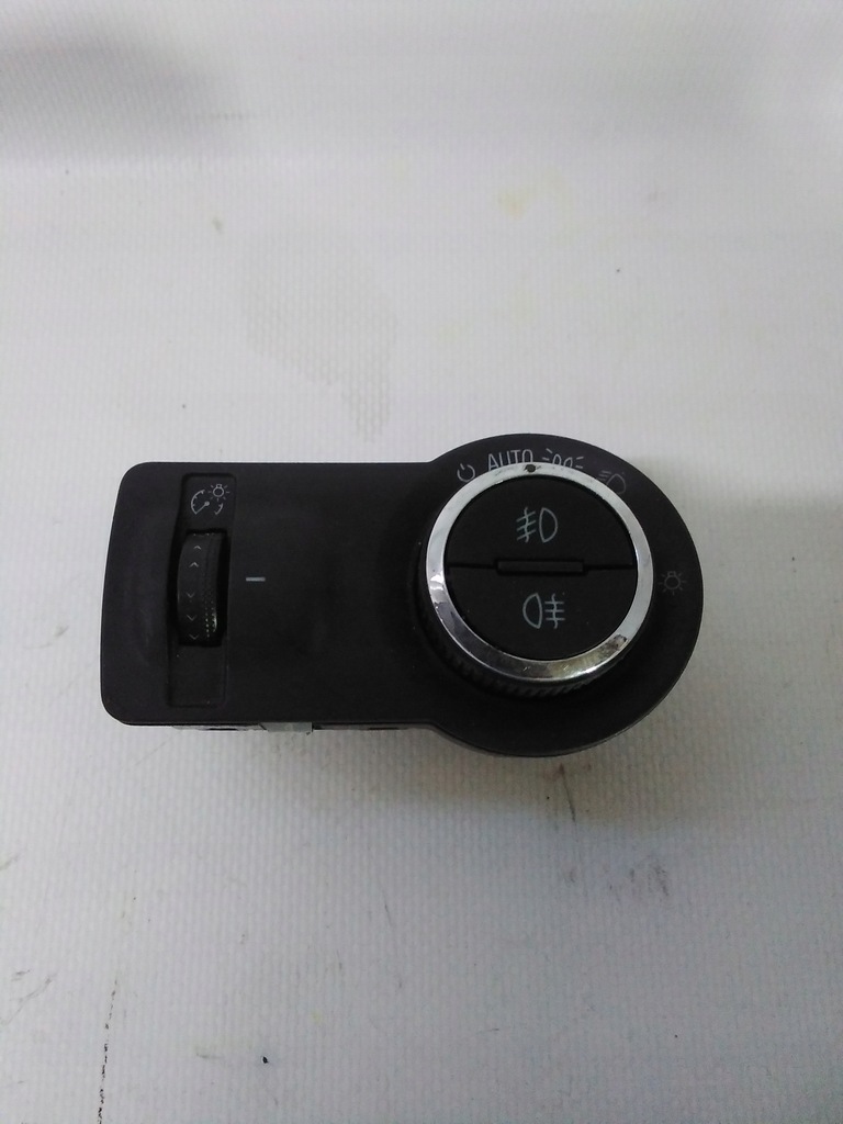 фото №1, 5843 opel insignia панель света 13268698