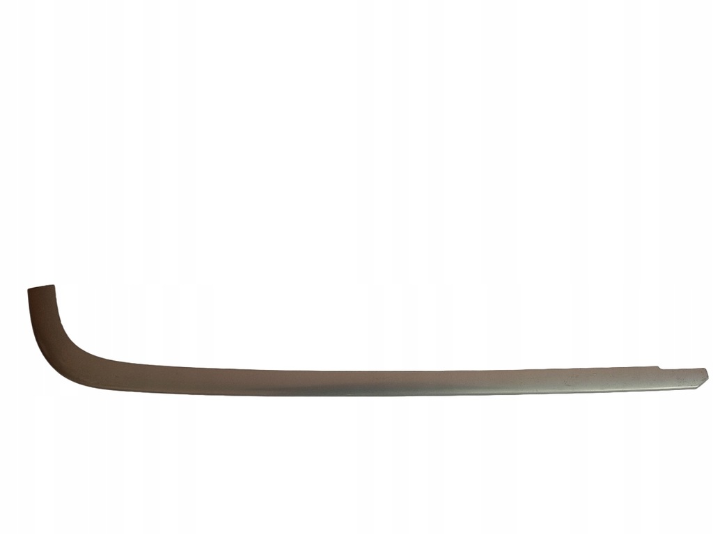 фото №1, Молдинг бампера задняя правый 2028851274 mercedes w202