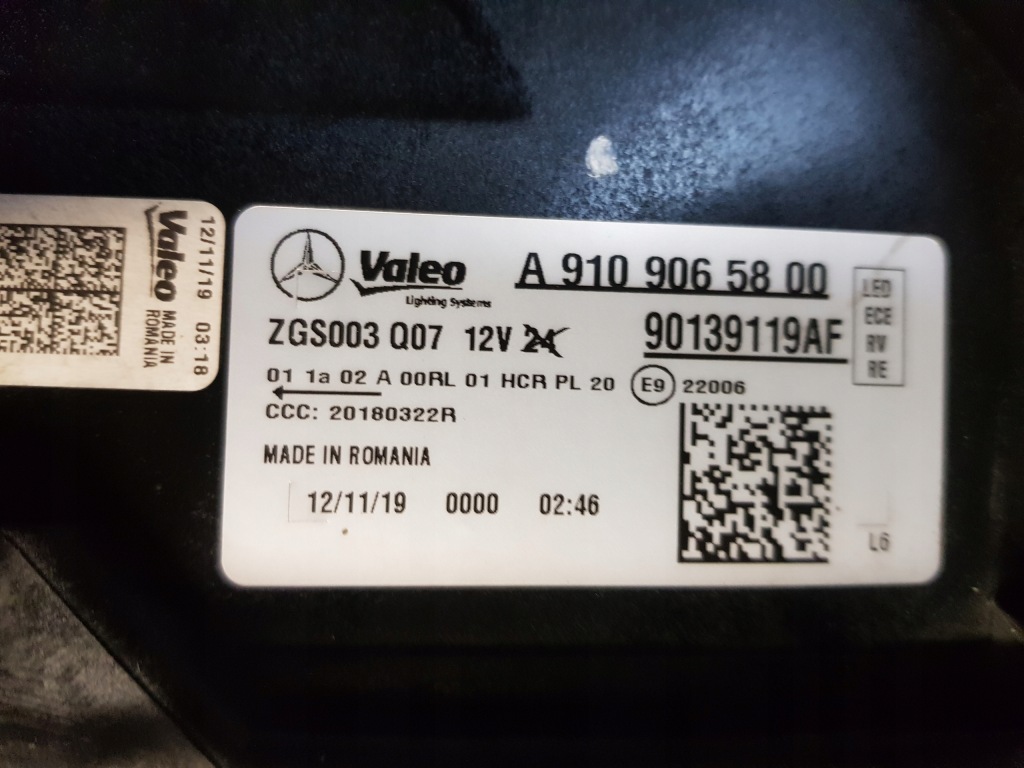 Фара правая правый  перед передняя mercedes sprinter Цена