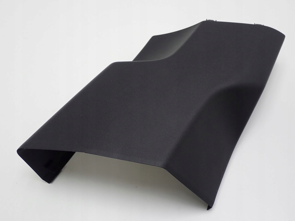 фото №1, Оббивка захист стійка права porsche taycan 21r