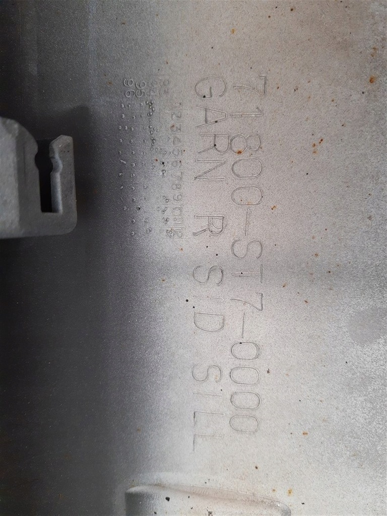 фото №8, Молдинг порог левая honda integra type r 1994-2001