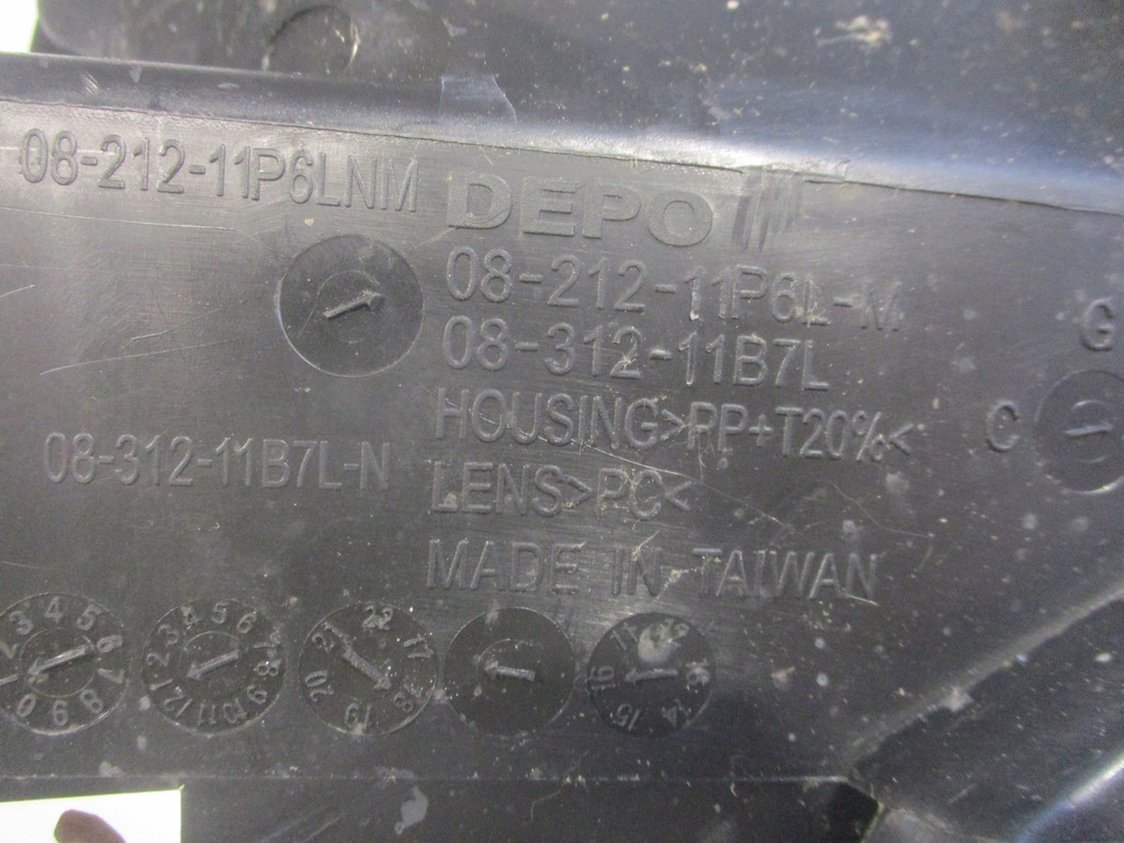 фото №14, Лампа фара лівий toyota prius iii