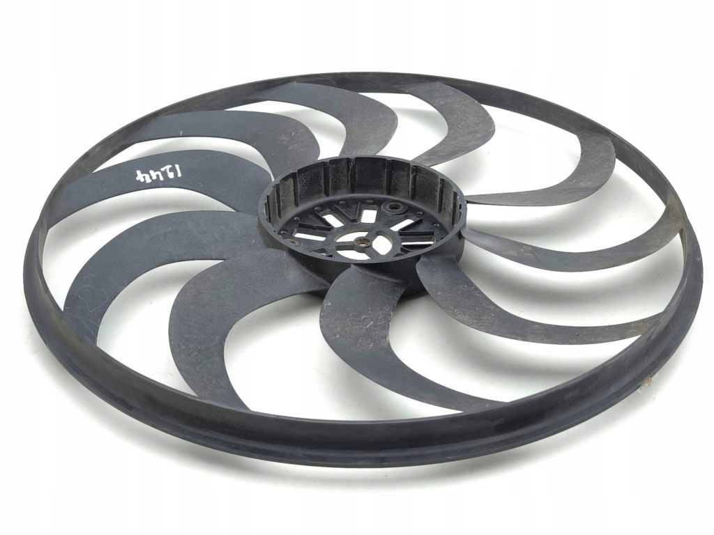 Peugeot 3008 2 2022 вентилятор вентилятора радіатора ry8437063a Зі Шроту